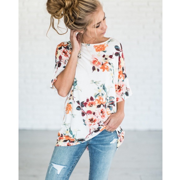 Chris and Carol Tops - Boutique Floral Ruffle Sleeve Tunic